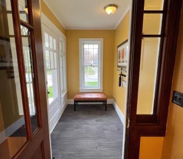 Willmar Apartment | CRAFTSMAN'S MAIN FLOOR with huge DECK!