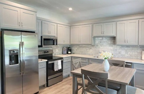 West Dallas House | Craftsman-Style Home near Downtown
