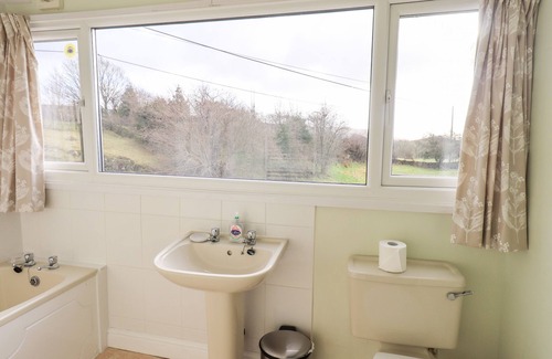 Underbarrow House | CRAG VIEW, family friendly, with open fire in Underbarrow