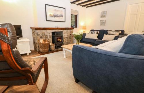 Tyn-y-Gongl House | Craig Mawr