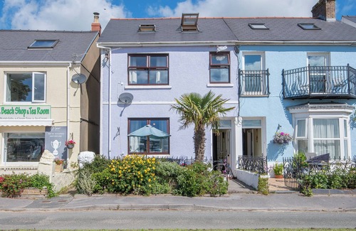 Llansteffan Cottage | Craig y Don, Holiday Cottage Llansteffan, Sleeps 8, 4 bedrooms, bathrooms