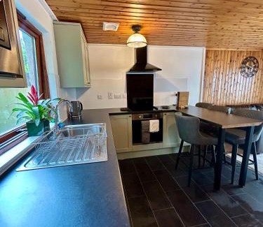 Banavie House | Craiglea Cottage