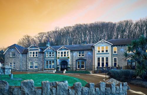 Penrhyn Bay Hotel | Craigside Manor