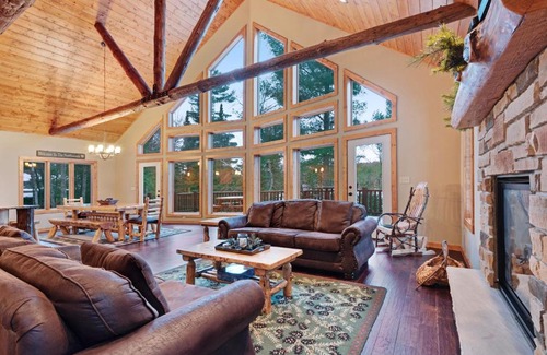 Eagle River House | Cranberry Lake Chalet