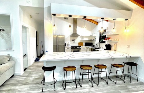 Bass Lake House | Crane Valley Lodge