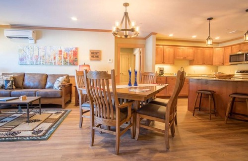 North Conway Condo | Cranmore · Pool· Cranmore· Luxury· Slope side
