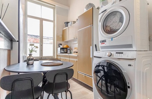 Ghent City Centre Apartment | Creative Corner: Stylish Apt. in Ghent's Heart