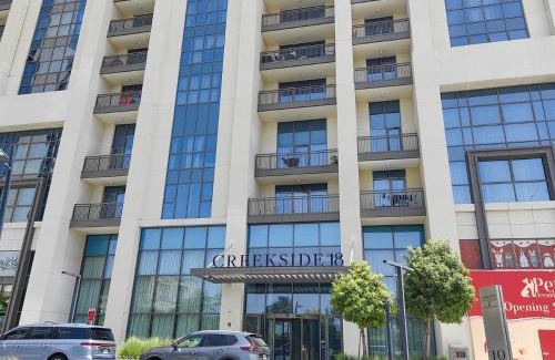 Dubai Apartment | Creek Harbour retreat: Luxurious 2-BR apartment