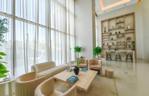 Dubai Apartment | Creek Harbour retreat: Luxurious 2-BR apartment