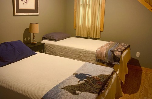 Revelo Cabin | Creek side cabin, Blair Creek Resort - Cabin #2