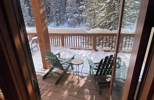 Copper Mountain Village House | Creek Side/Ski Side Townhome