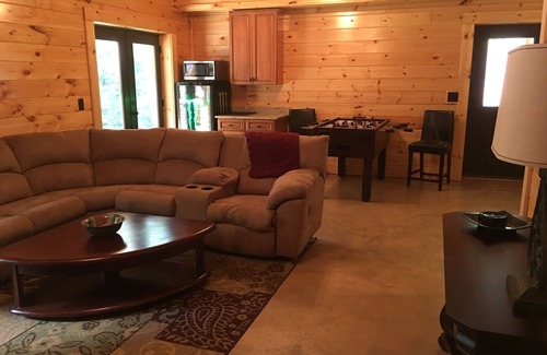 Burks Fork Cabin | Creekside Cabin, Willis, VA