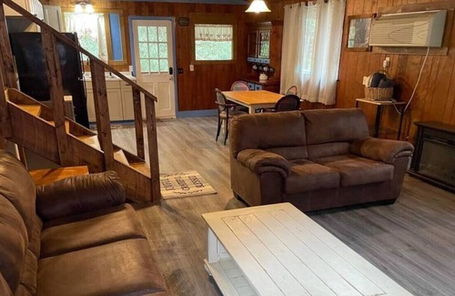 Bryson City Cottage | Creekside Cottage