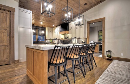 Epworth House | Creekside Mountain Manor| Luxury | Pool | Creek Access