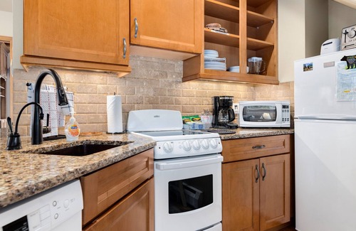 Fall River Estates Condo | Creekside Suite 05 River View!