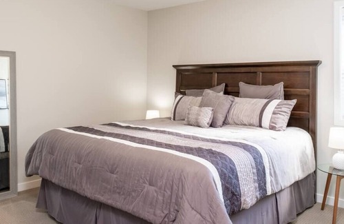 Okanagan-Similkameen House | Creekside Villa Downtown