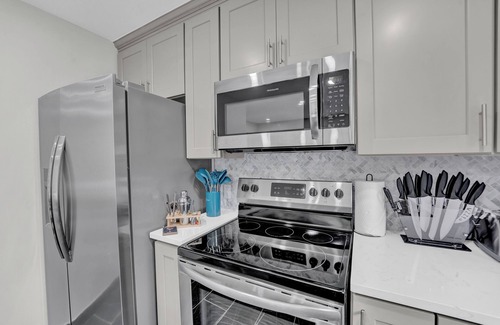 Albrightsville Ski Chalet | CreeksideChalet LakeviewHOT TUB/GameRoom/FirePit/Kid Friendly - Pet Friendly