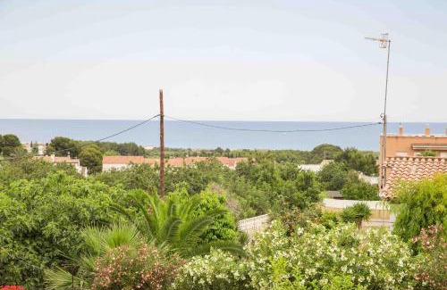 Creixell Apartment | Creixell Sea Views