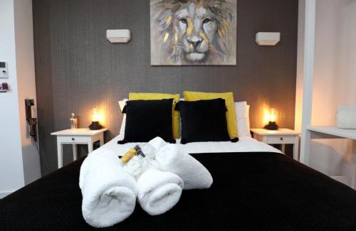 Eastbourne City Centre Apartment | Crescent Apartment