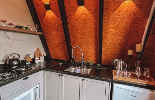 Ituporanga Ski Chalet | Crescent Moon Cabin, close to everything, far from everyone! Comfort and privacy!