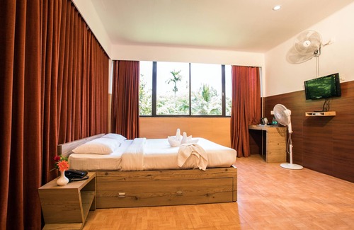 Kolagappara Hotel | Crescent Residency