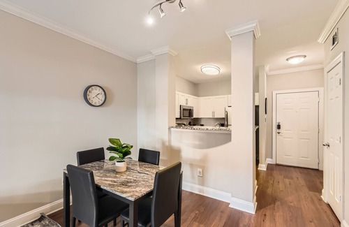 Midtown Apartment | Crest at Midtown 1323 l 1 Bedroom 1 Bath