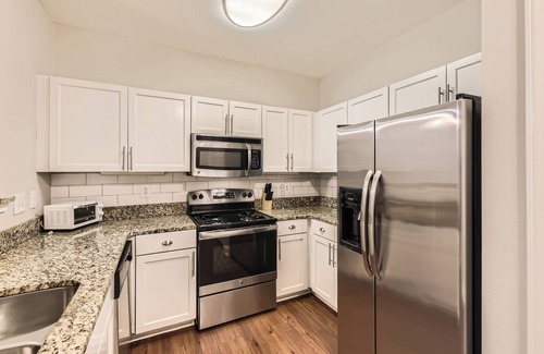 Old Fourth Ward Apartment | Crest at Midtown 2302 l 2 Bedroom 2 Bathroom