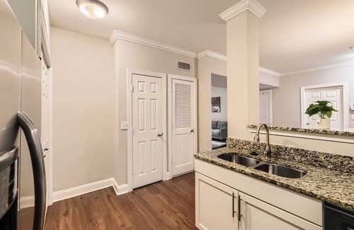 Old Fourth Ward Apartment | Crest at Midtown 2302 l 2 Bedroom 2 Bathroom