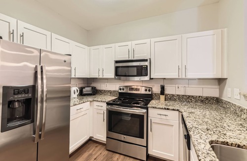 Midtown Apartment | Crest at Midtown 3501 l 2 bedroom 2 Bathroom