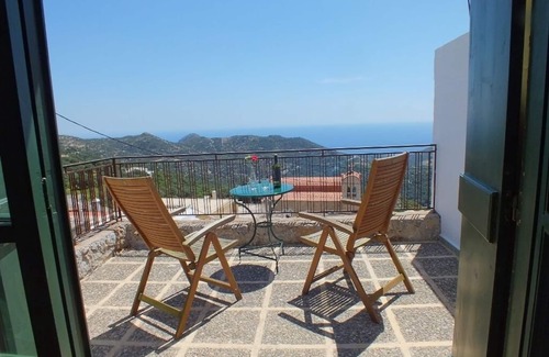 Agios Ioannis House | Cretan Holiday Home In Mountain Village Near The Sea/Vakantiewoning Kreta