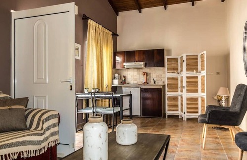 Stavros Cottage | Cretan Luxury Suites