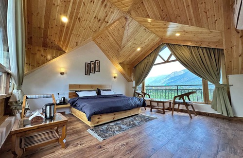 Manali Resort | Crimson inn by Senderos De Pine