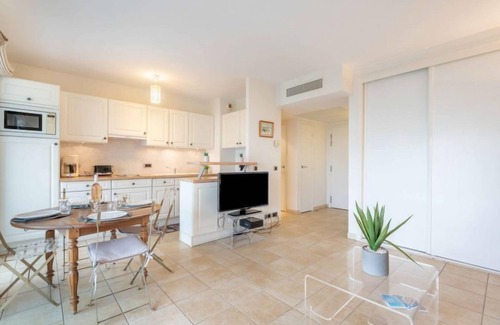 Pointe Croisette Apartment | Cristal Croisette by Interhome