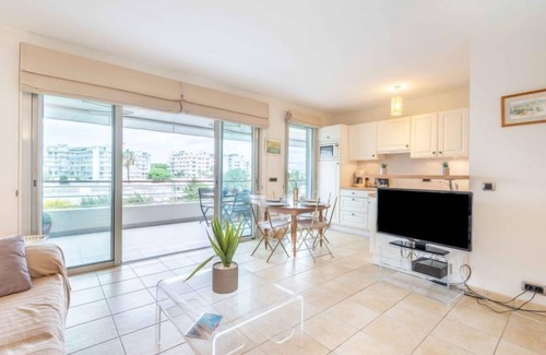 Pointe Croisette Apartment | Cristal Croisette by Interhome