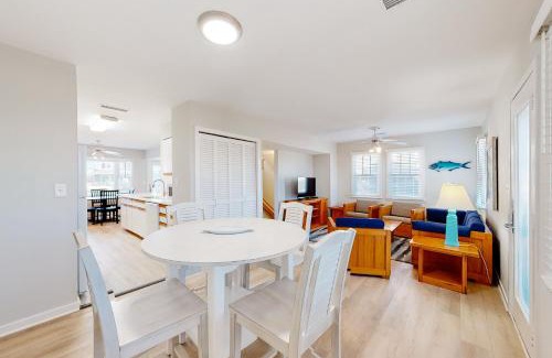 Buxton House | Croaker #5A-CAC