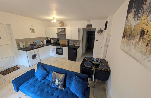 Ballycastle Apartment | Croisbéal, Dog Friendly Apartment, Sleeps 3 - Ballycastle