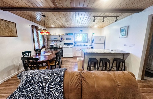 Bayfield Cabin | Croll Cabins-Armstrong Library- #5 at Vallecito Lake, private lawn, great views!