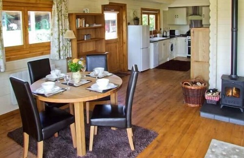 Pershore Cottage | CROPVALE LODGE, pet friendly, luxury holiday cottage in Pershore