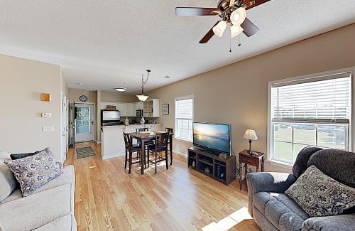 Surfside Beach Apartment | Cross Gate Unit 205
