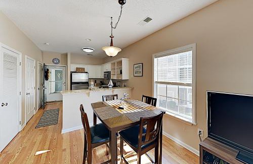 Surfside Beach Apartment | Cross Gate Unit 205