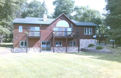 Crosslake Cabin | Crosslake Whitefish Chain Daggett Lake 3 Bedroom Available MONTHLY rental JULY