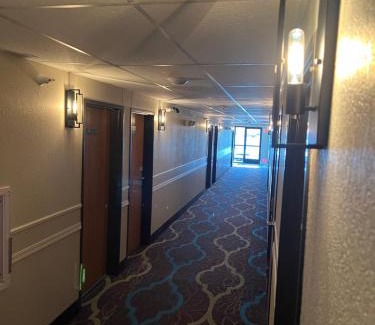 McGregor Hotel | Crossroads Hotel