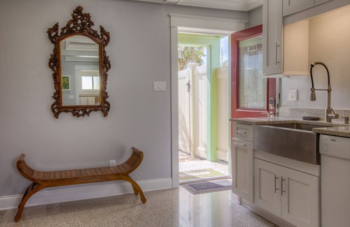 New Smyrna Beach Apartment | Croton House II " First Floor Unit "