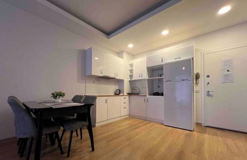 Esenyurt House | Crown Château/Spacius House/Free Parking Garage