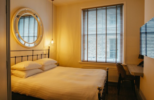 Stamford Hotel | Crown Hotel Stamford
