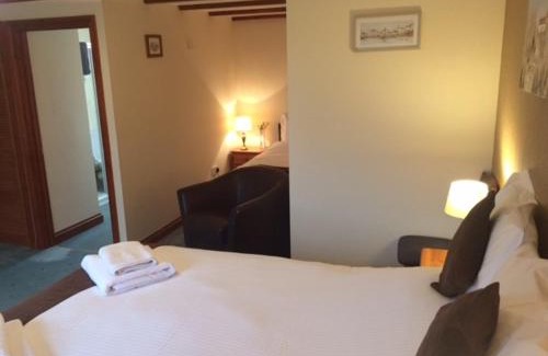 Saint Erth Praze Bed & Breakfast | Crown House & Lodges B&B