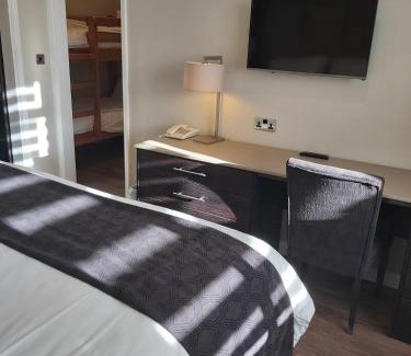 Outwell Hotel | Crown Lodge Hotel