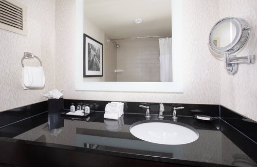 Downtown Kansas City Hotel | Crowne Plaza Kansas City Downtown by IHG