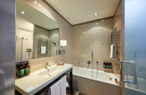 Borgo Roma Hotel | Crowne Plaza Verona Fiera by IHG