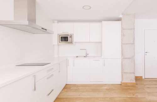 La Malagueta Apartment | CRUISE APARTAMENT. First line beach. It will look like it's on a boat.